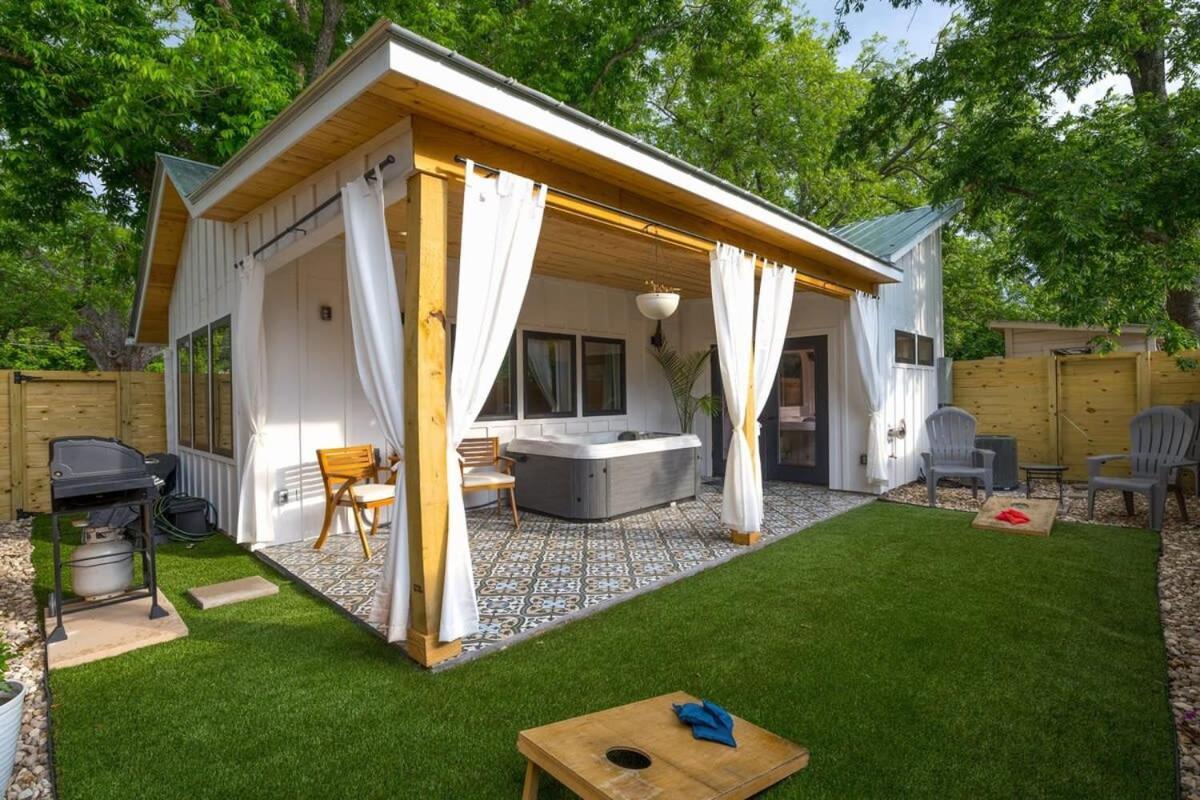 Petit Paradis Studio With Hot Tub Fredericksburg Exterior foto