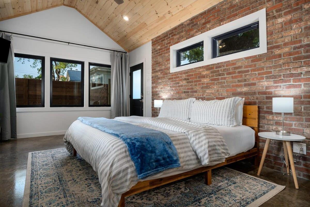 Petit Paradis Studio With Hot Tub Fredericksburg Exterior foto